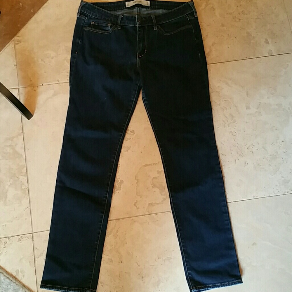 Abercrombie jeans, 28x28 1/2, 6S